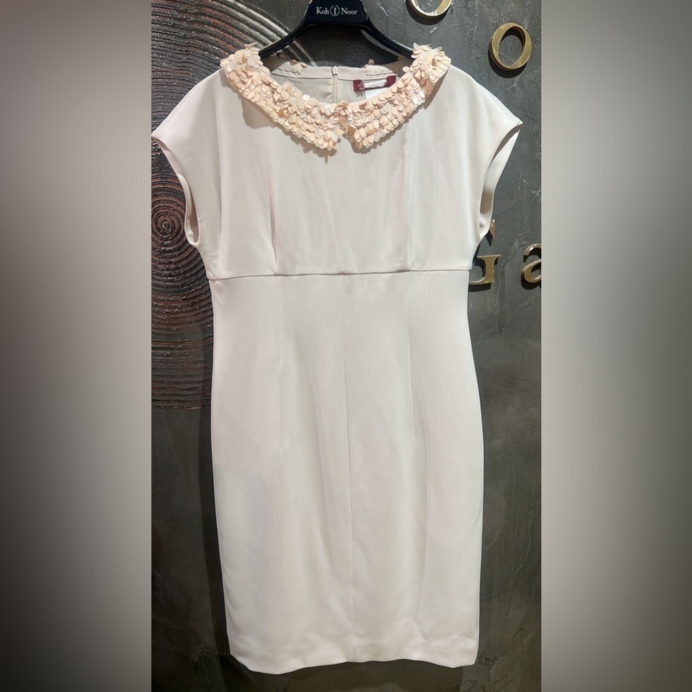 NWOT MaxMara Cream Dress with Embellished Collar